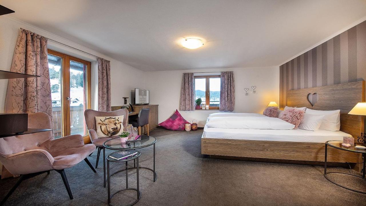 Bayern Resort Hotel - Adults Only - Mit Zugspitzblick - Eibsee-Naehe - Wellnessbereich - Naturpool Im Sommer Grainau Kültér fotó