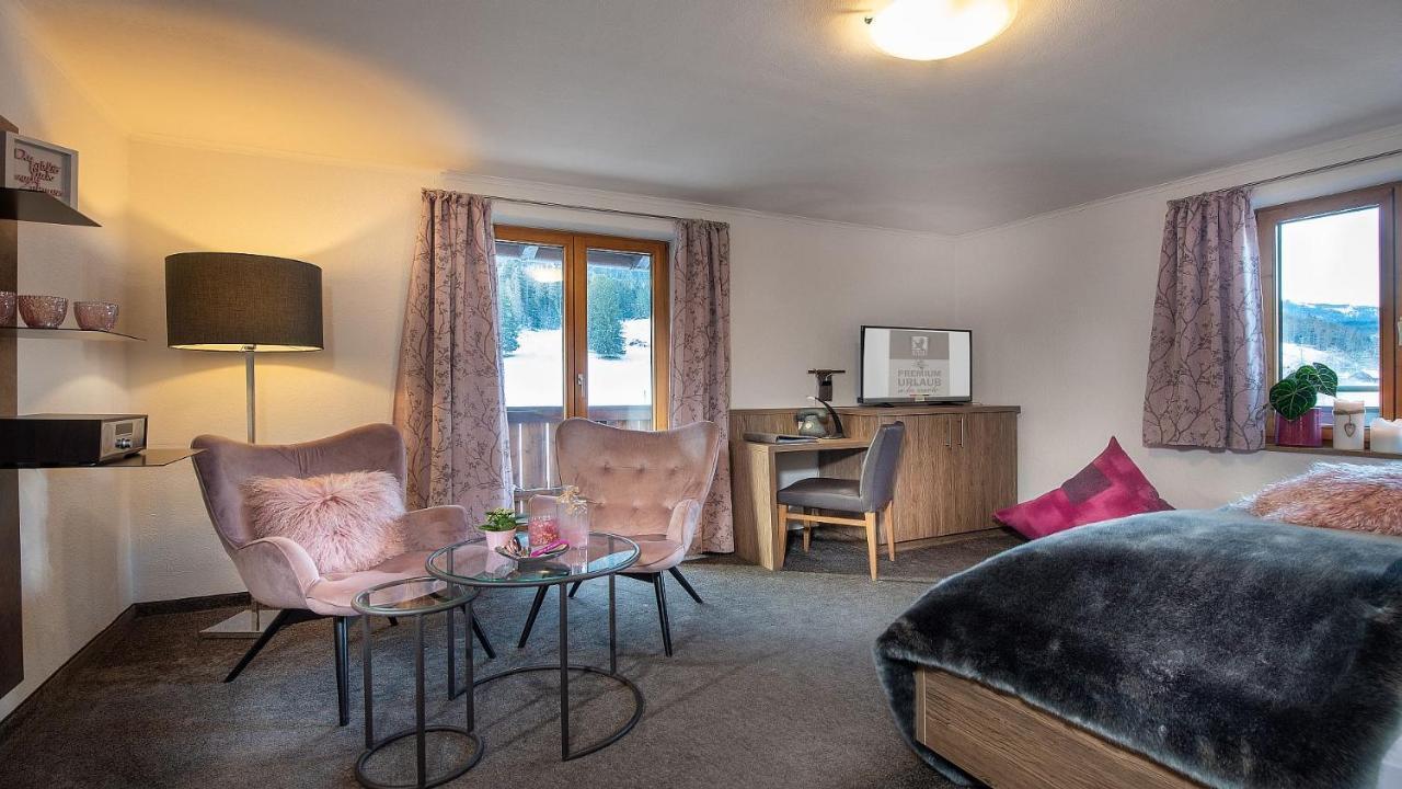 Bayern Resort Hotel - Adults Only - Mit Zugspitzblick - Eibsee-Naehe - Wellnessbereich - Naturpool Im Sommer Grainau Kültér fotó